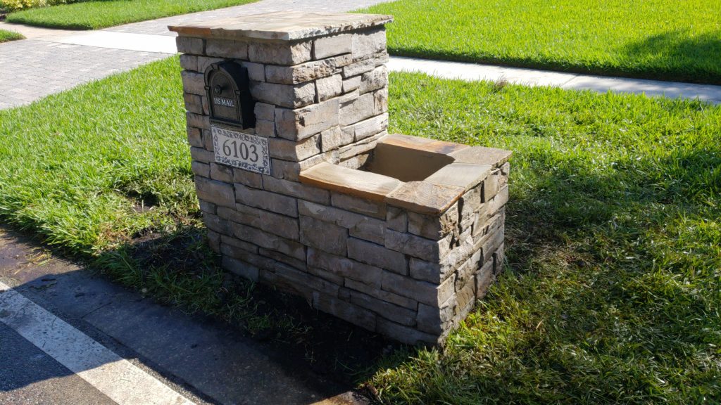 Anderson Paver Mailbox